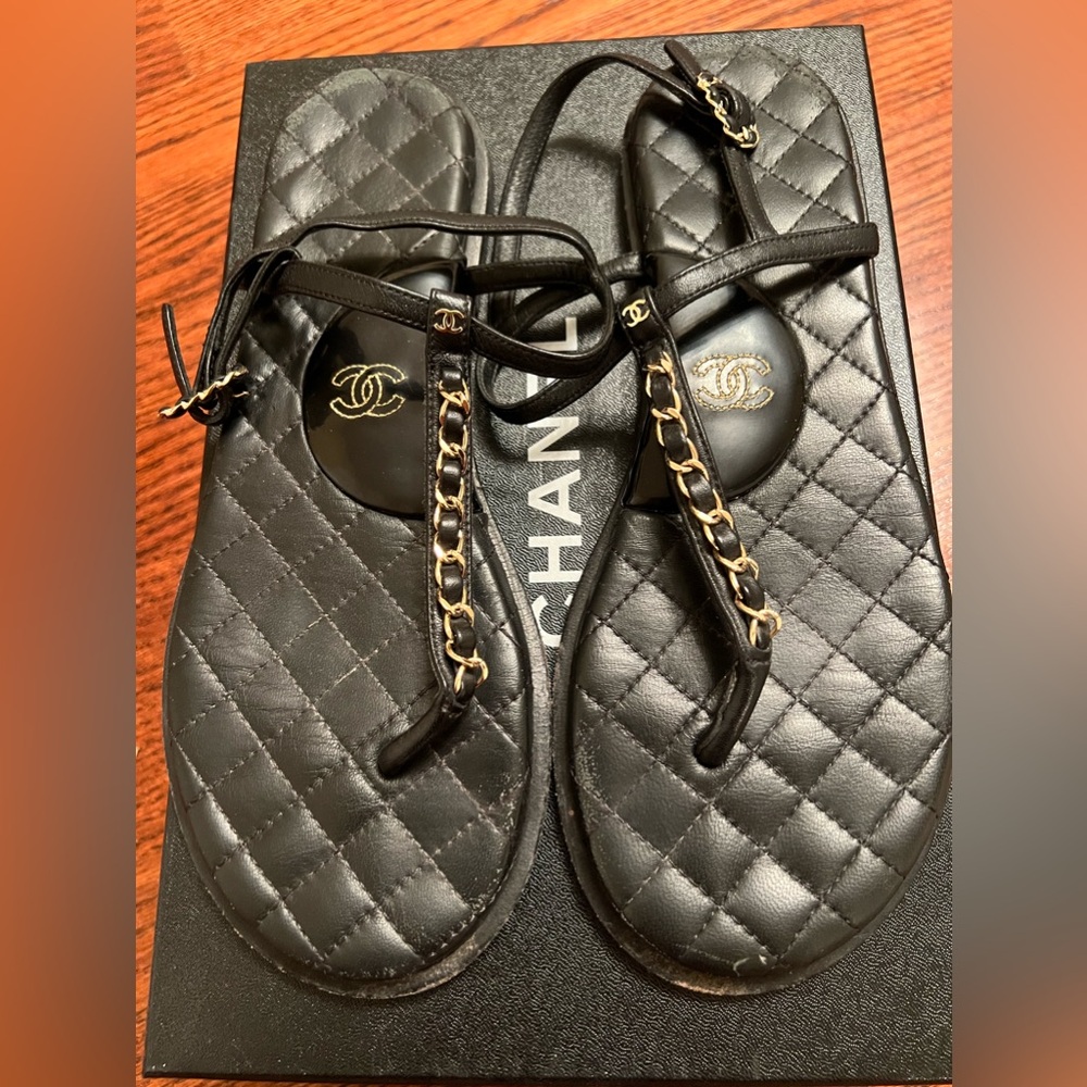 Chanel thong logo black sandals sz 39 - Picture 2 of 7